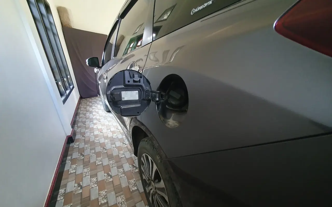 honda-cr-v-gas-cap-2 Honda CR-V Gas Cap